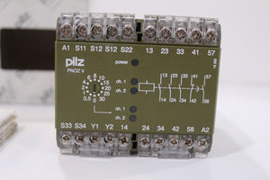 New | Pilz | PNOZ V 30 |  Safety Relay